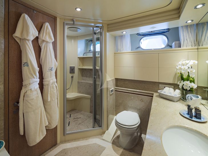 AMAYA - Guest ensuite AMAYA - Guest ensuite