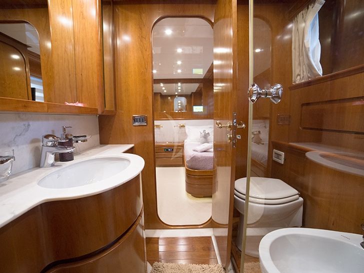 AMORAKI -Bathroom AMORAKI -Bathroom