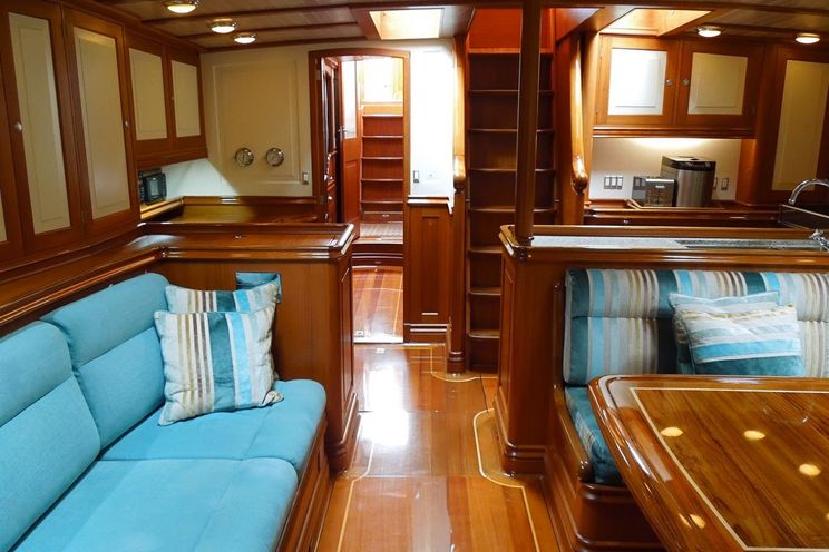 Charter Yacht Andre Hoek 74 - Modern Classic - Day Charter - Southampton