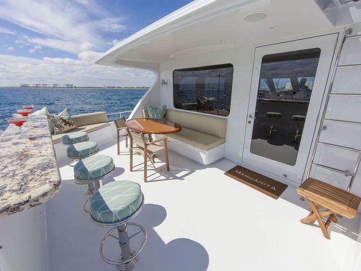 ANNDRIANNA Rayburn 92 - flybridge aft with bar area ANNDRIANNA Rayburn 92 - flybridge aft with bar area