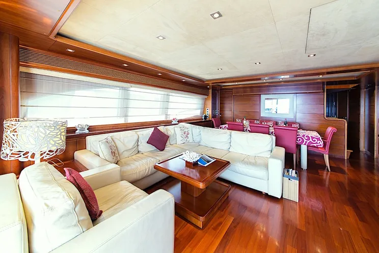 Charter Yacht ANNE MARIE - Ferretti Custom Line 97 - 4 Cabins - Naples - Capri - Positano - Amalfi Coast - Italy