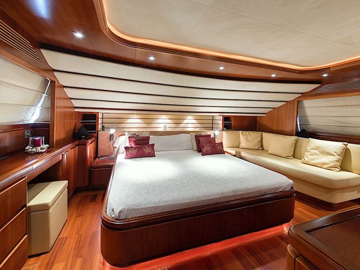 master cabin