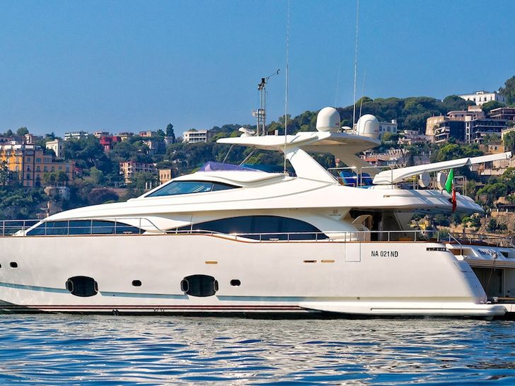 ANNE MARIE Ferretti Custom Line 97 - at anchor ANNE MARIE Ferretti Custom Line 97 - at anchor