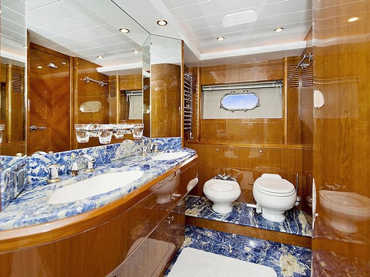 ANNE VIKING Princess 84 Luxury Motoryacht Master Bathroom