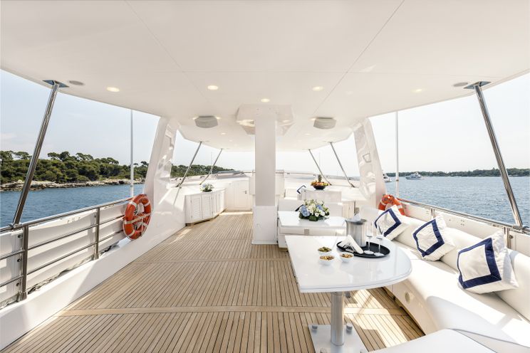 Charter Yacht ANTISAN - Alalunga 33m - 5 Cabins - Cannes Corporate Events - Monaco Grand Prix