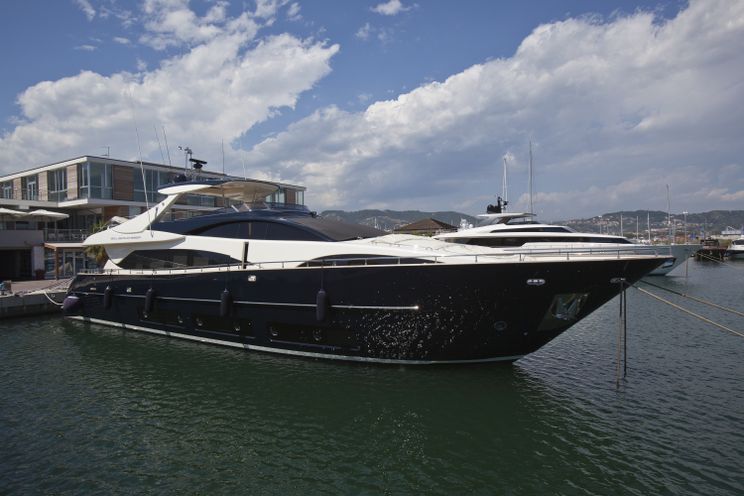 Charter Yacht ANYTHING GOES IV - Riva Duchessa 92 - 4 Cabins - Sorrento - Capri - Amalfi Coast