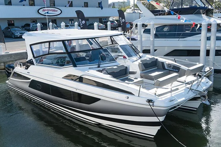 Charter Yacht Aquila 36 - Day Charter 10 Guests - Phuket,Thailand