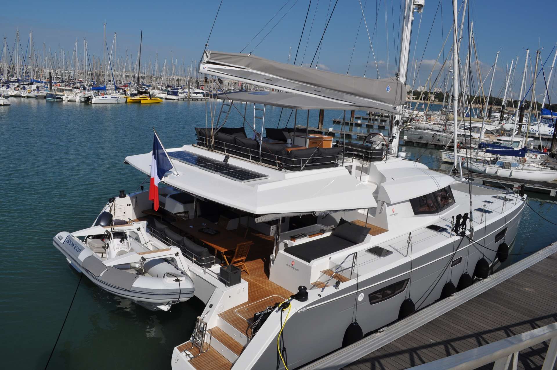 ARAOK - Fountaine Pajot Ipanema 58