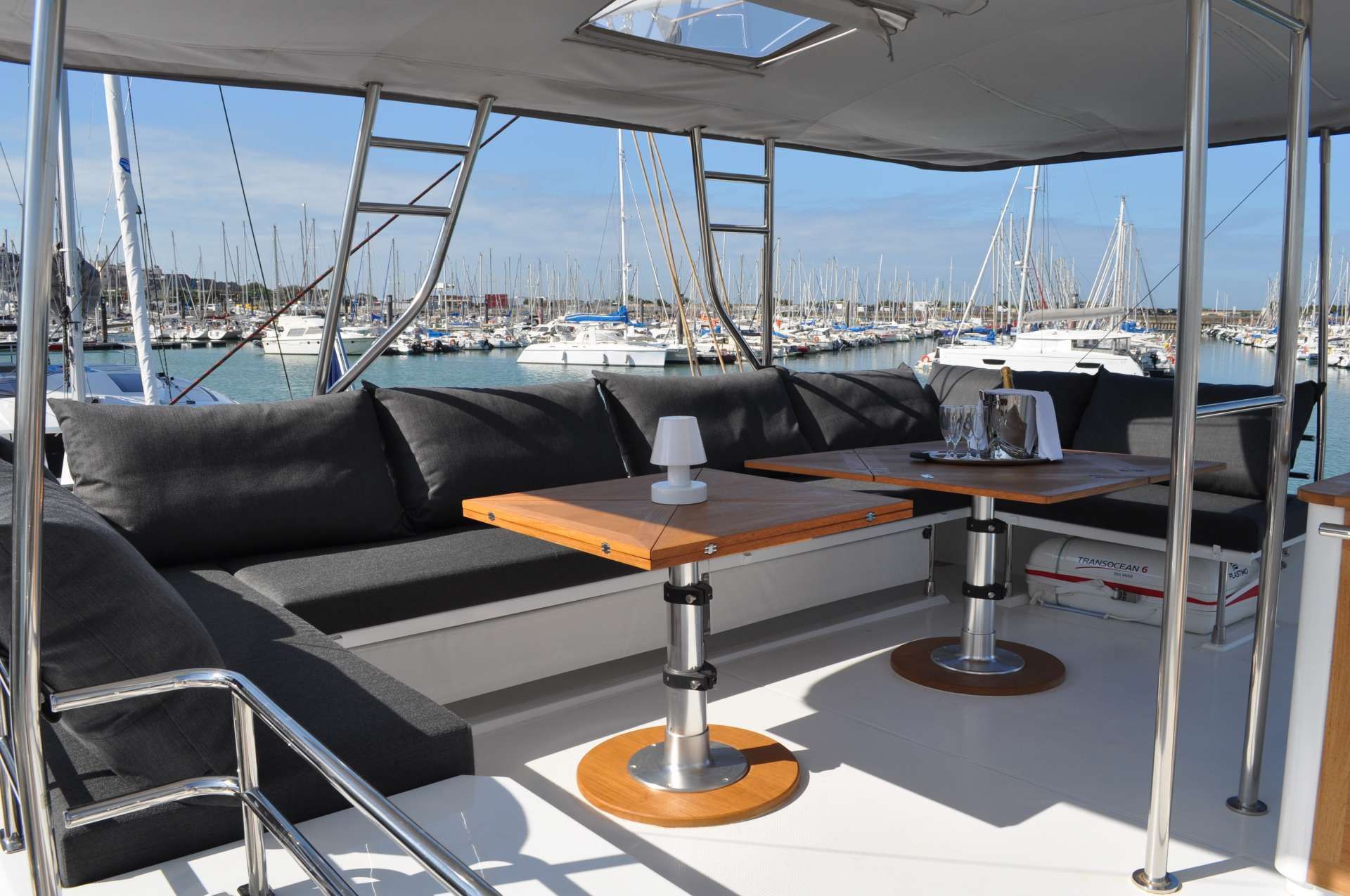 ARAOK - Fountaine Pajot Ipanema 58