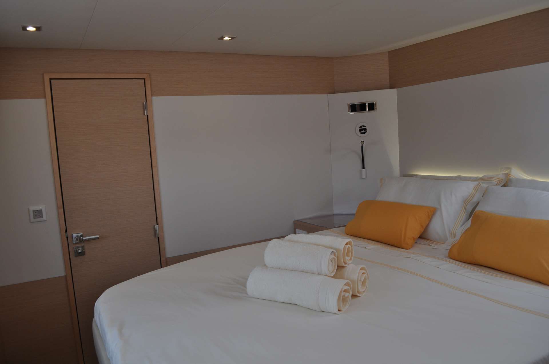 ARAOK - Fountaine Pajot Ipanema 58