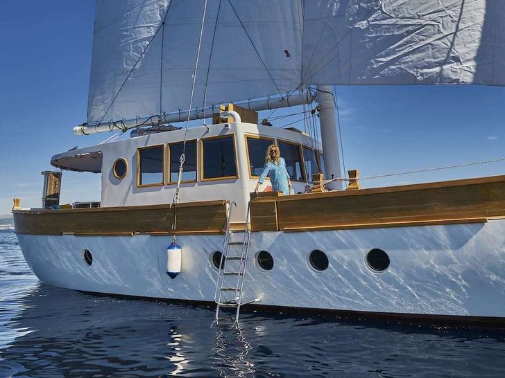 ARDURA - Custom 28m ARDURA - Custom 28m