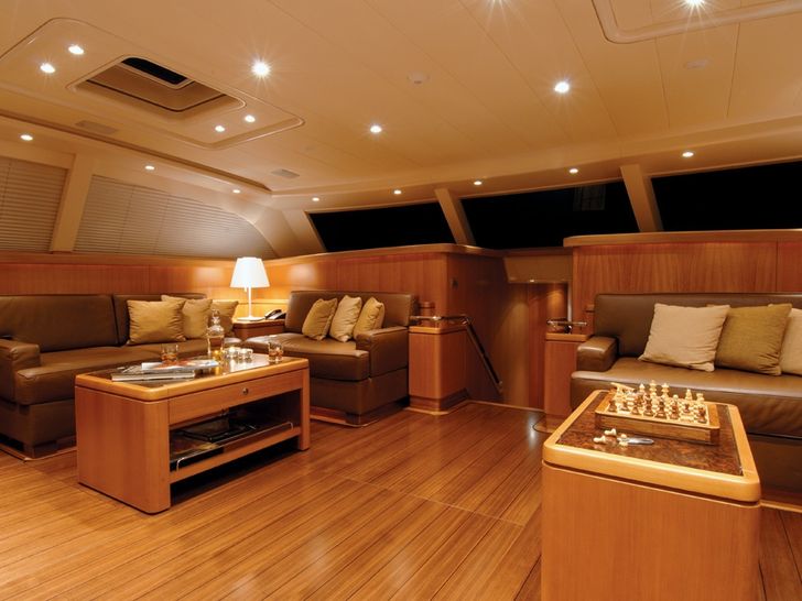 Saloon Saloon