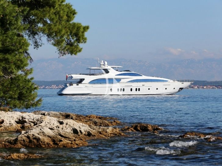 ARTEMY - Azimut 116 ARTEMY - Azimut 116