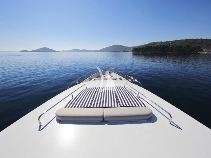 ARTEMY - Azimut 116 ARTEMY - Azimut 116