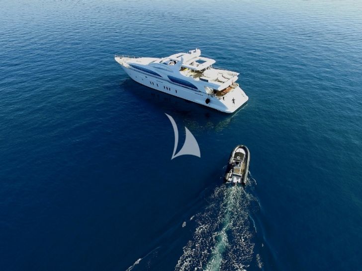 ARTEMY - Azimut 116 ARTEMY - Azimut 116