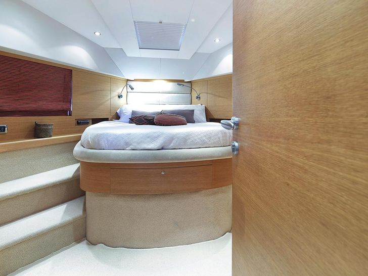 ARWEN Aicon 72SL Luxury Motoryacht Master Cabin ARWEN Aicon 72SL Luxury Motoryacht Master Cabin