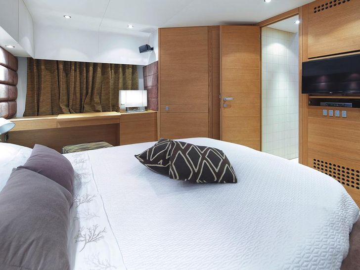 ARWEN Aicon 72SL Luxury Motoryacht Master Cabin ARWEN Aicon 72SL Luxury Motoryacht Master Cabin