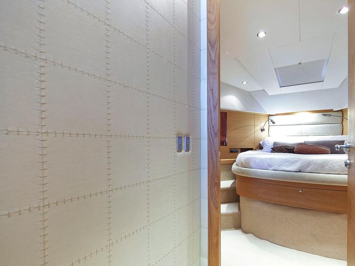 ARWEN Aicon 72SL Luxury Motoryacht Master Cabin ARWEN Aicon 72SL Luxury Motoryacht Master Cabin