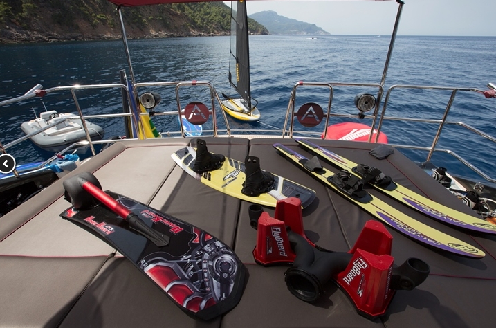 Charter Yacht ASCARI 1 - Palmer Johnson 120 - 4 Cabins - Ibiza - Mallorca - Formentera