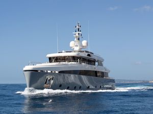 ASLEC 4 - Rossinavi 45m - 5 Cabins - Naples - Cannes - Monaco - Corsica - Sardinia ASLEC 4 - Rossinavi 45m - 5 Cabins - Naples - Cannes - Monaco - Corsica - Sardinia