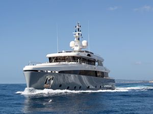 ASLEC 4 - Rossinavi 45m - 5 Cabins - Naples - Cannes - Monaco - Corsica - Sardinia