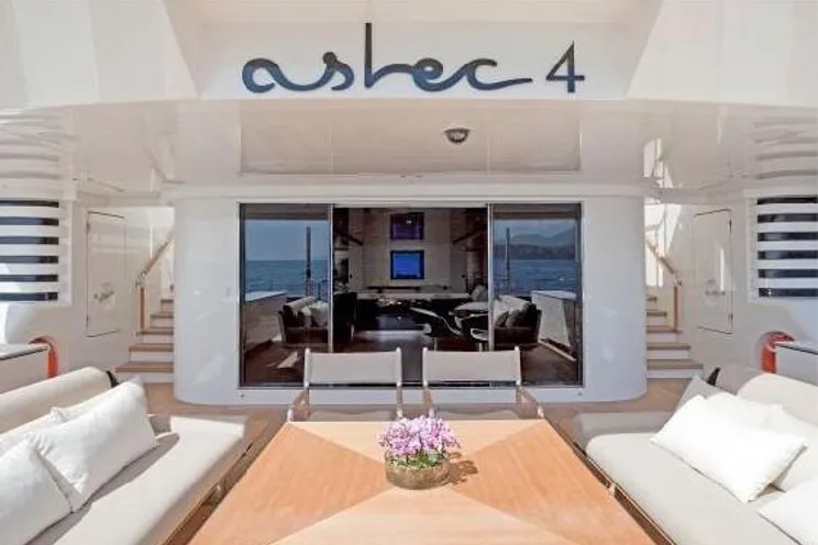 Charter Yacht ASLEC 4 - Rossinavi 45m - 5 Cabins - Naples - Cannes - Monaco - Corsica - Sardinia