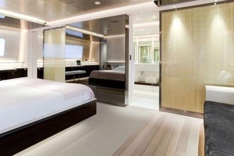Charter Yacht ASLEC 4 - Rossinavi 45m - 5 Cabins - Naples - Cannes - Monaco - Corsica - Sardinia