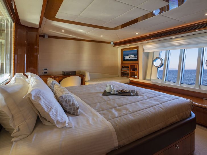 ASTARTE Ferretti Motor Yacht Master Cabin ASTARTE Ferretti Motor Yacht Master Cabin