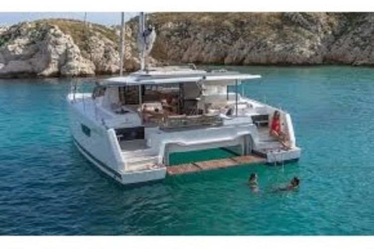 Charter Yacht Astra - 2020 - 6 cabins(4 double + 2 single)- USVI - BVI