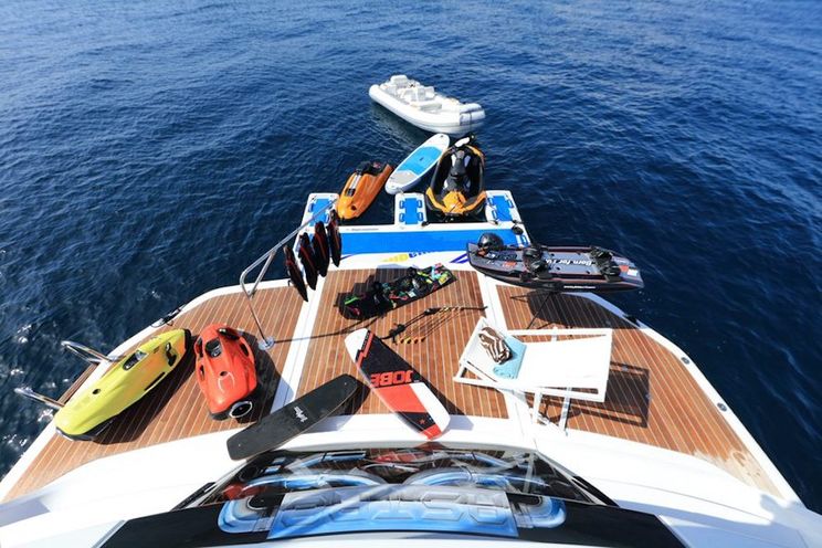 Charter Yacht ASTRO - Baia 31m - 4 Cabins - Antibes - Cannes - Monaco - St Tropez