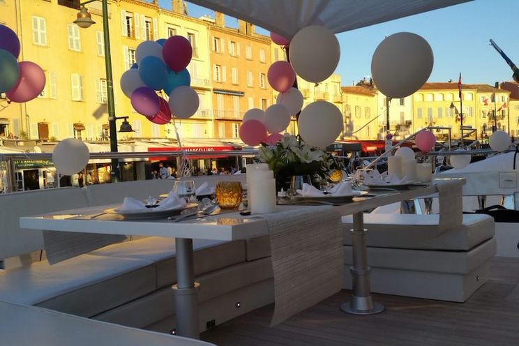 Charter Yacht ASTRO - Baia 31m - 4 Cabins - Antibes - Cannes - Monaco - St Tropez