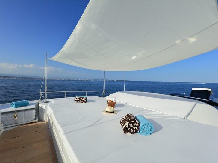 ASTROS - Sundeck ASTROS - Sundeck