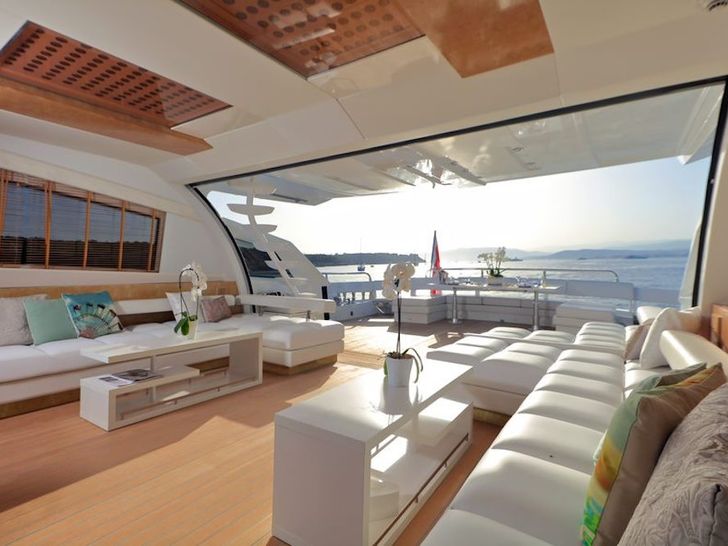 ASTROS - Sundeck ASTROS - Sundeck