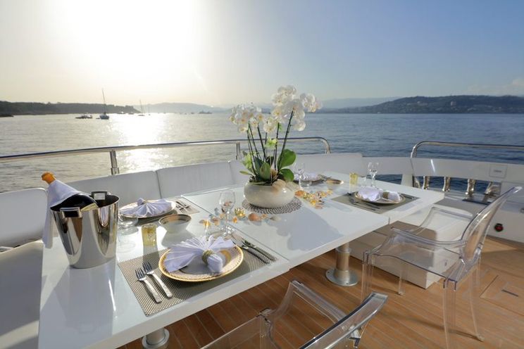 Charter Yacht ASTRO - Baia 31m - 4 Cabins - Antibes - Cannes - Monaco - St Tropez