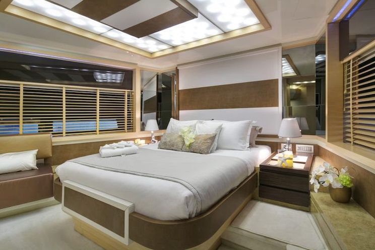 Charter Yacht ASTRO - Baia 31m - 4 Cabins - Antibes - Cannes - Monaco - St Tropez