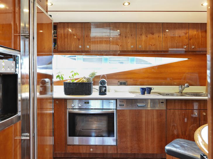 ATALANTI Guy Couach 96 Galley ATALANTI Guy Couach 96 Galley