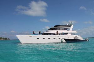 ATLANTIS II - Sun Boats 80 - Nassau Day Charter Yacht - Paradise Island - Bahamas