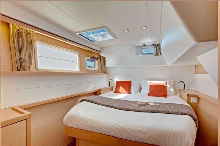 Charter Yacht AU SOLEIL - Lagoon 450 - 3 Cabins - St Thomas - Red Hook - USVI