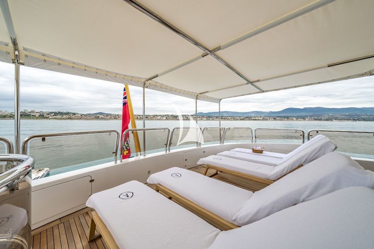 Charter Yacht AURA - Benetti 36 m - 5 Cabins - Antibes - Corsica - Riviera - Sardinia