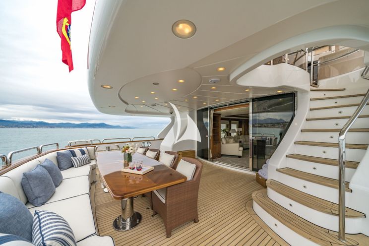 Charter Yacht AURA - Benetti 36 m - 5 Cabins - Corsica - Sardinia - Italy