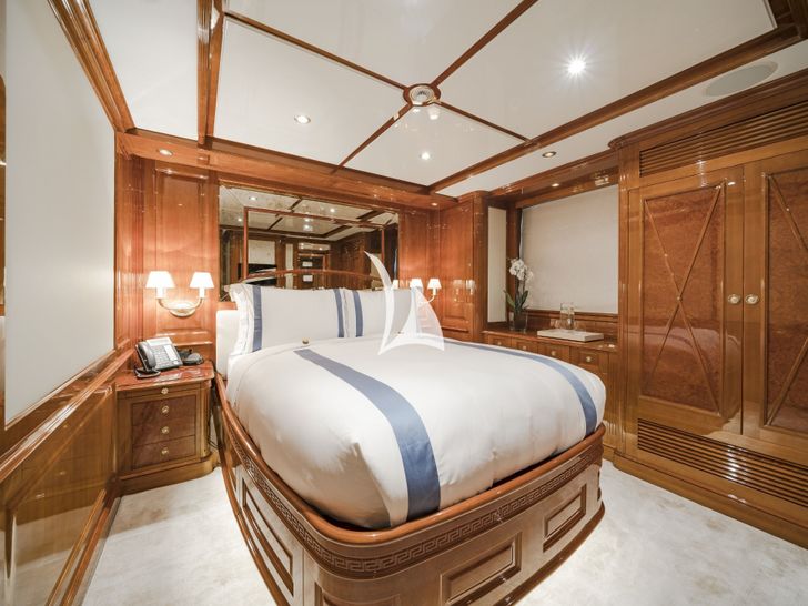 AURA - Benetti 36 m,VIP cabin AURA - Benetti 36 m,VIP cabin