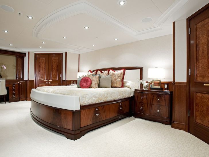 AVALON Luxury Motor Yacht Master Suite