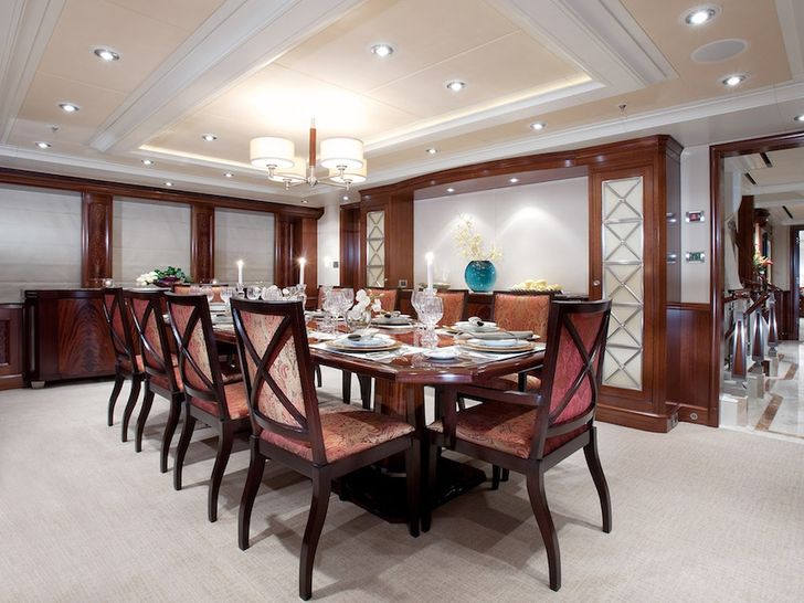 AVALON Luxury Motor Yacht Dining