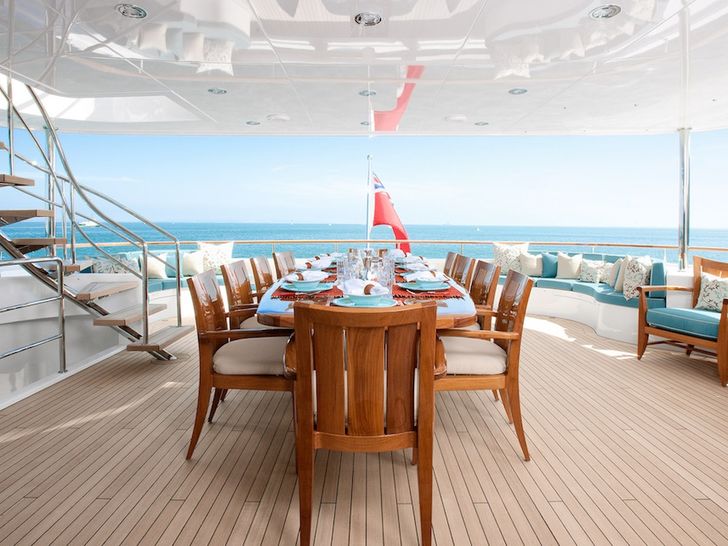 AVALON Luxury Motor Yacht Al Fresco Dining