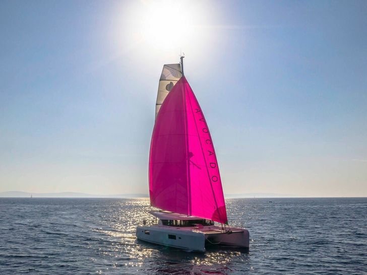 AVOCADO - Lagoon 42 AVOCADO - Lagoon 42