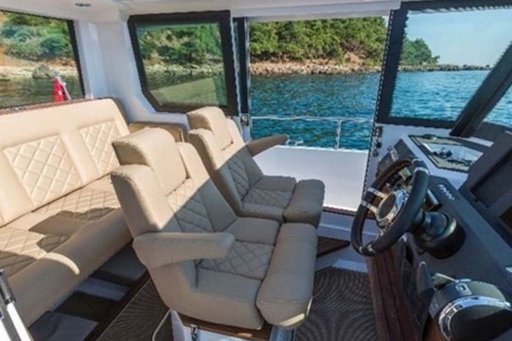 Charter Yacht Axopar 28 - Day Charter 5 Guests - Phuket,Thailand