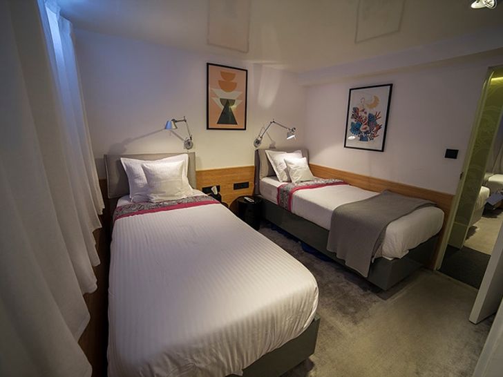 Twin Cabin