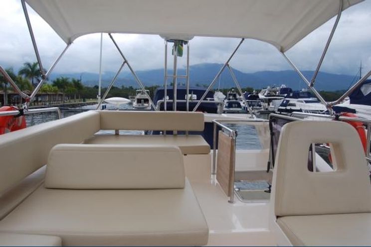 Charter Yacht Azimut 40 - 2 cabins - Rio de Janeiro
