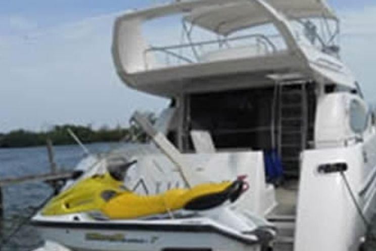 Charter Yacht Azimut 58 - 3 Cabins - Cancun - Isla Mujeres - Playa Del Carmen