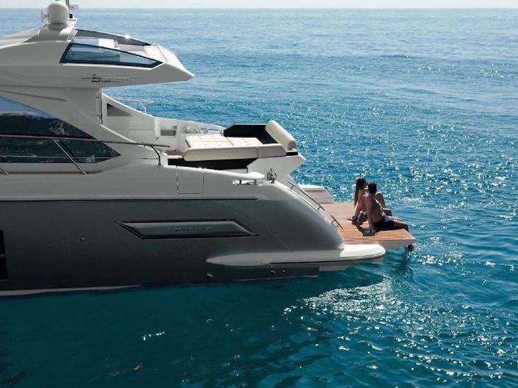 Azimut 55S - Swimming Platform Azimut 55S - Swimming Platform